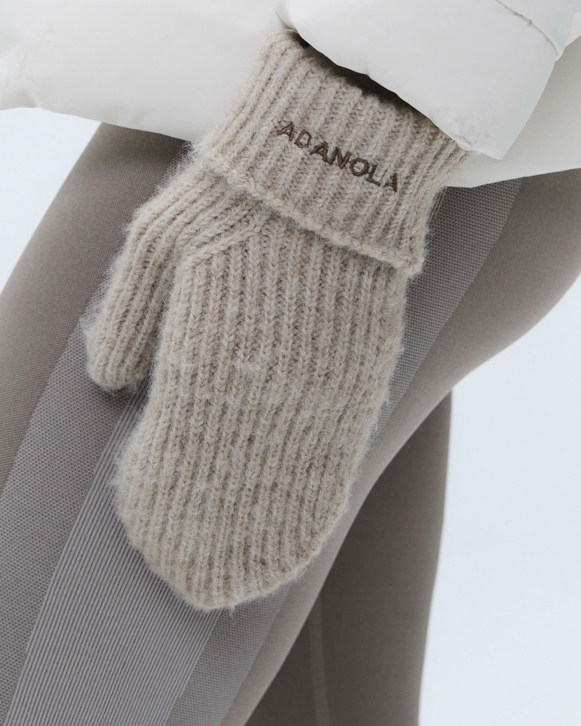 Knit Mittens - Sand